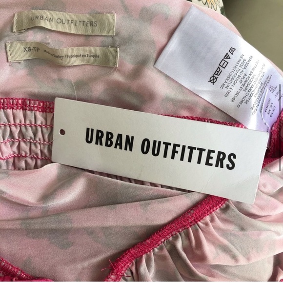 NEW Urban Outfitters cropped floral tie front cami - Picture 6 of 6